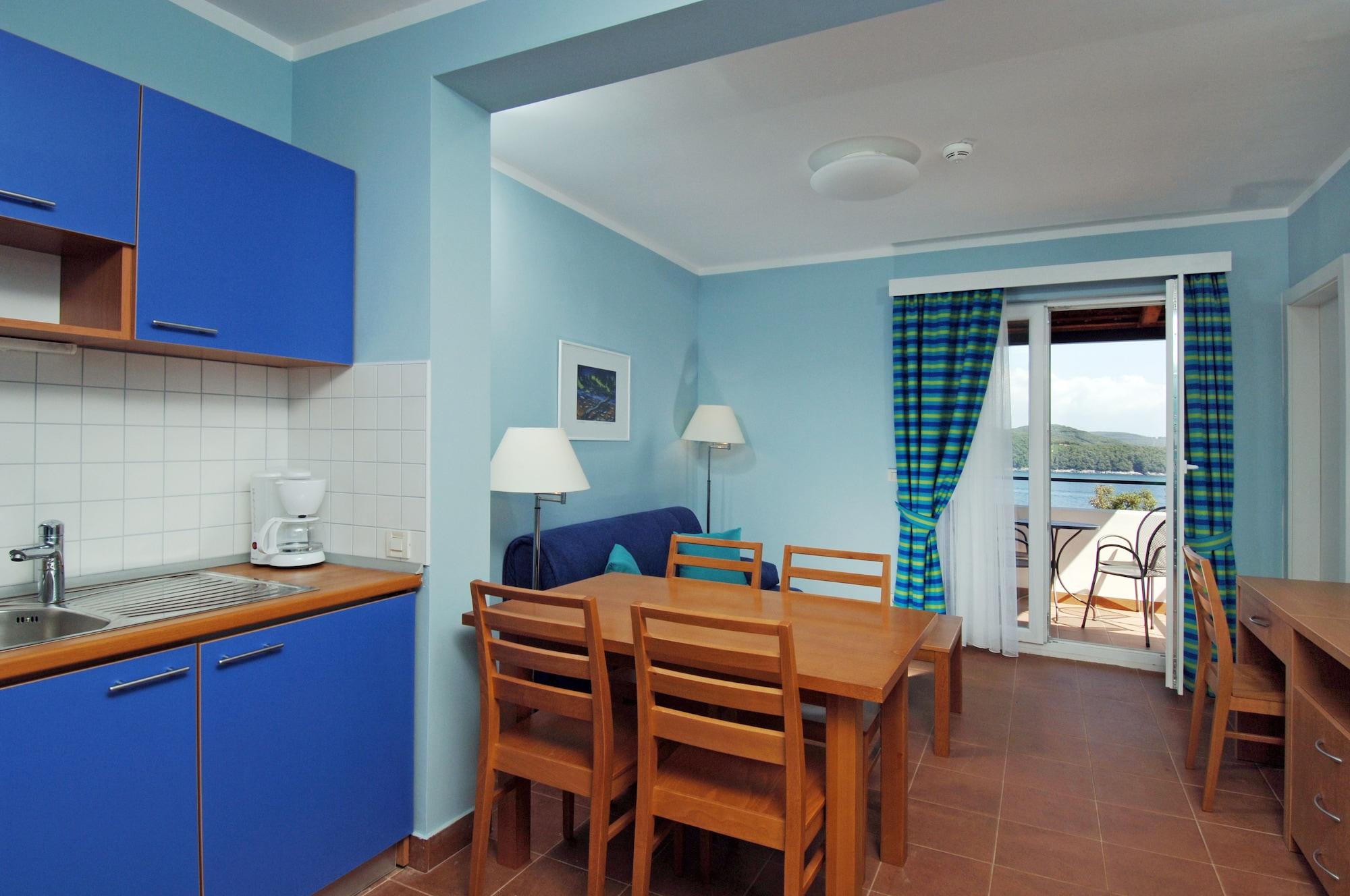 Maistra Select Koversada Naturist Apartments 弗尔萨尔 外观 照片