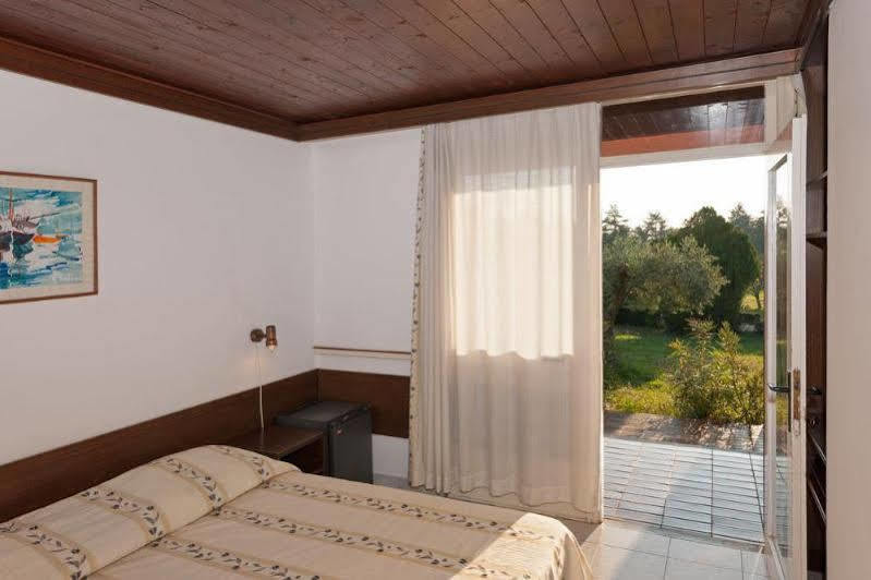 Maistra Select Koversada Naturist Apartments 弗尔萨尔 外观 照片
